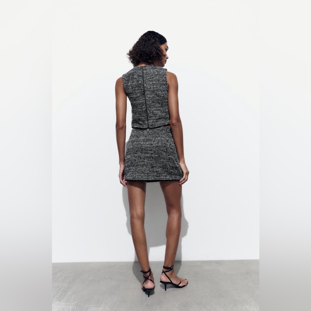 ZARA 🔥 2 PIECE SET🔥 STRUCTURED JACQUARD TOP AND MINI SKIRT - Picture 3 of 13